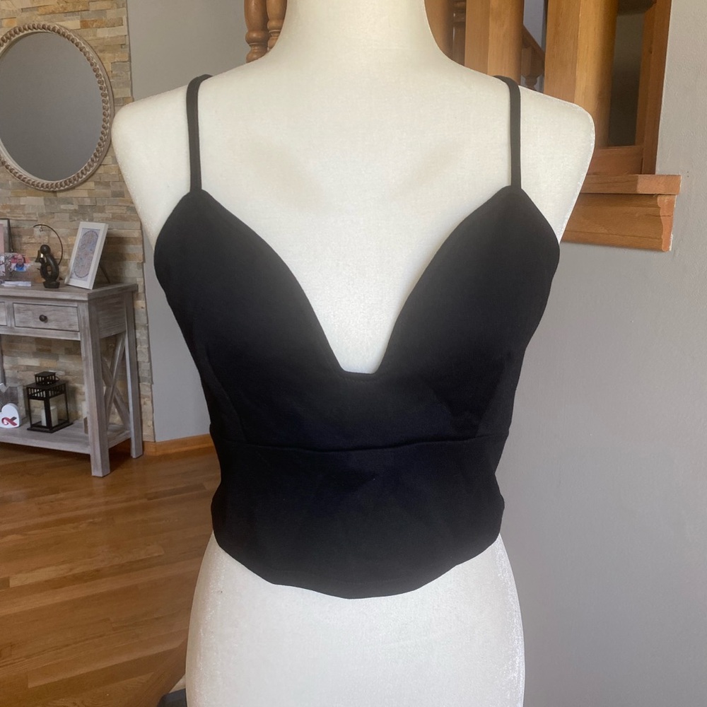 Black V-Neck Crop Top